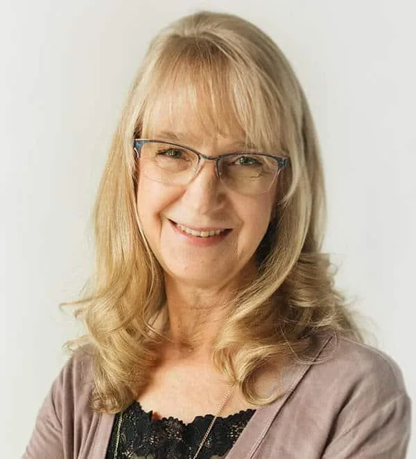 Londa-Harwell-Closeup 600x663